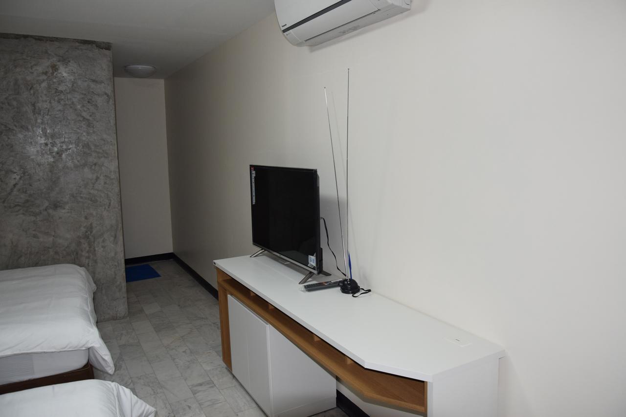 Like Home Bangkok Eksteriør billede