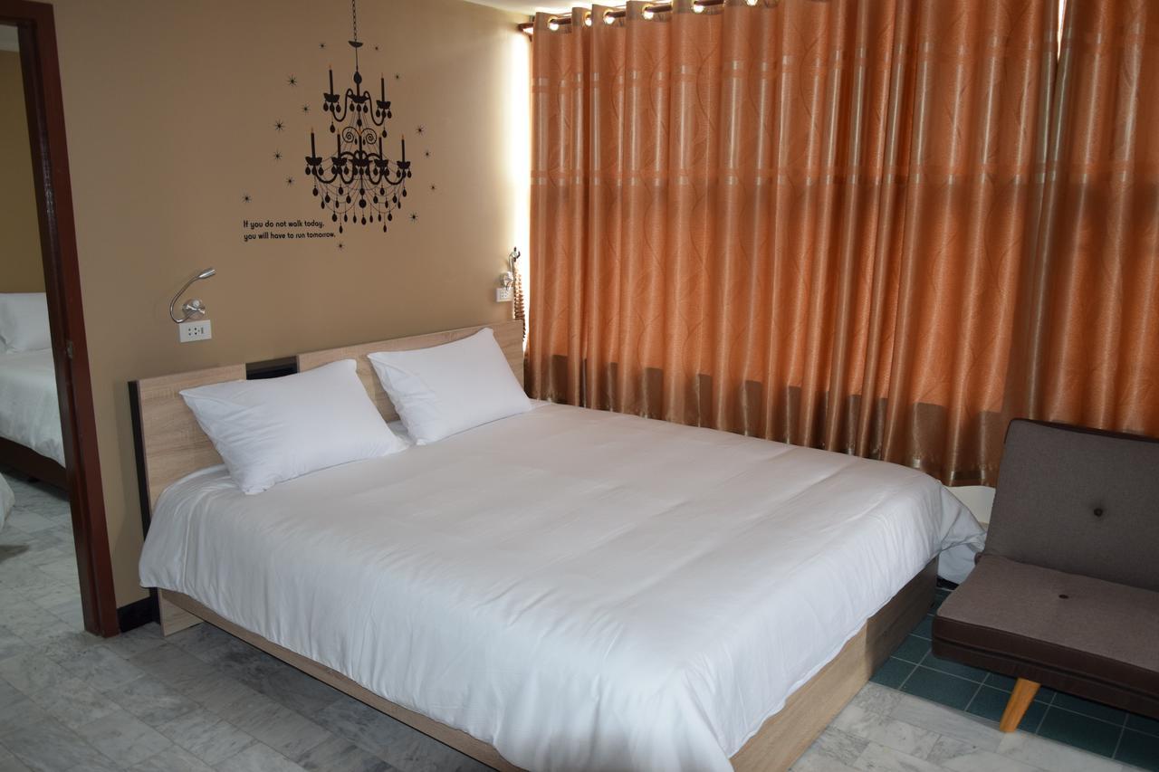 Like Home Bangkok Eksteriør billede